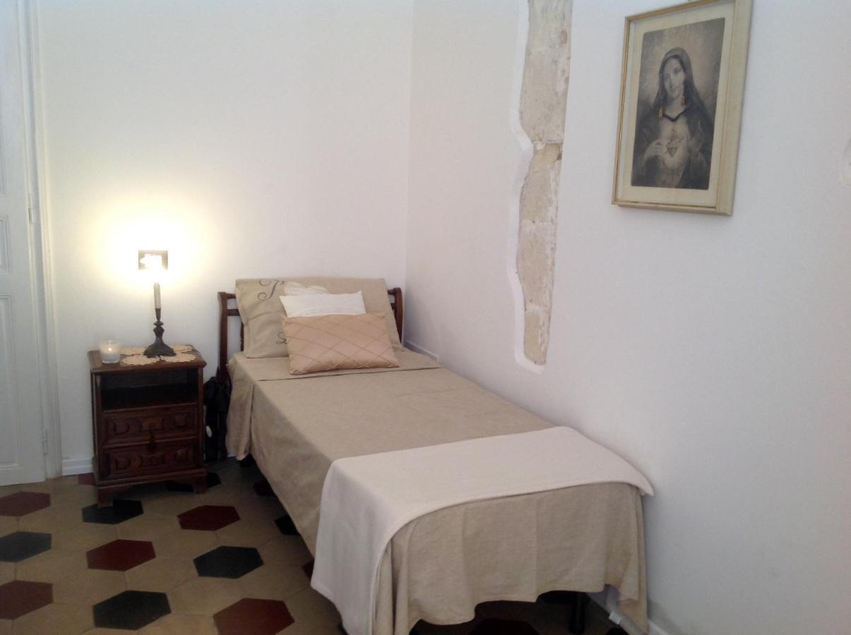 Antica Dimora Hotel Cagliari Bagian luar foto