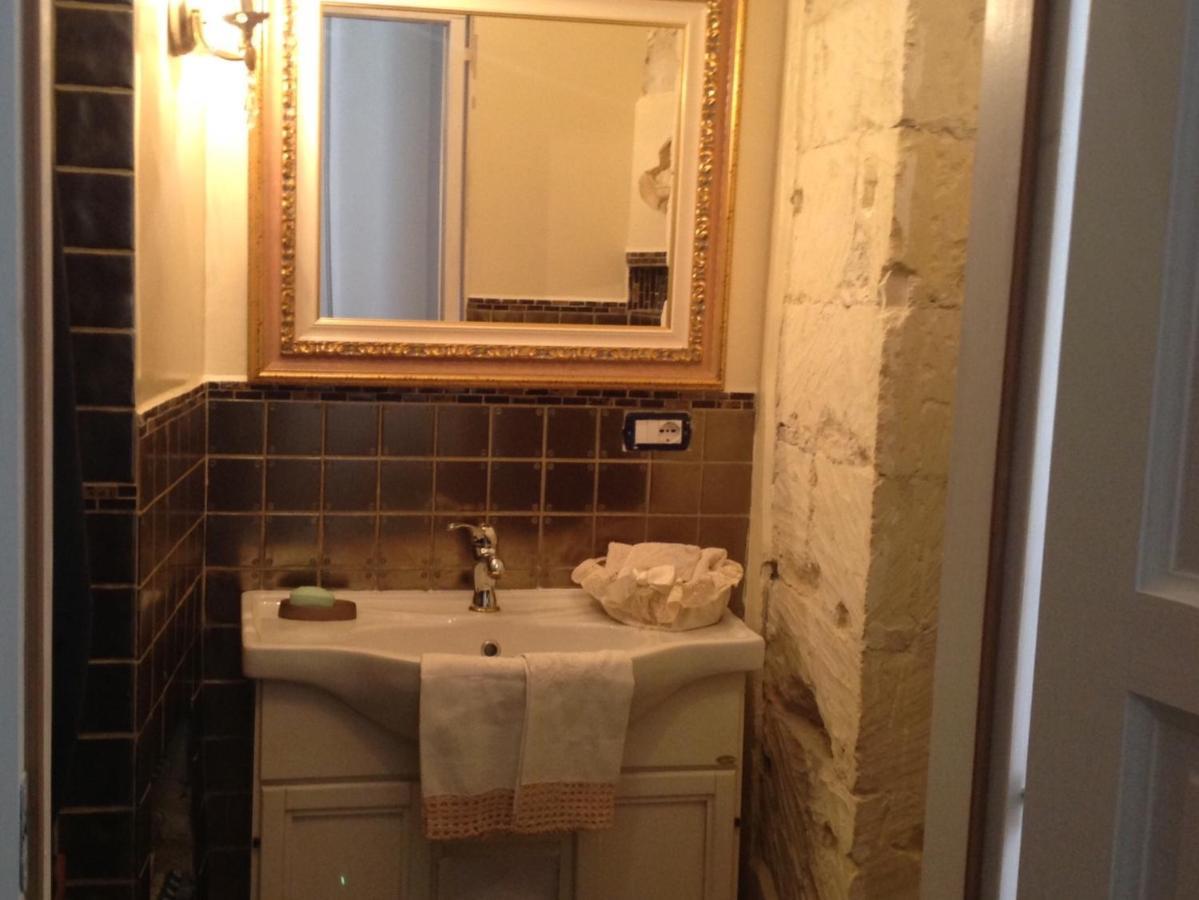 Antica Dimora Hotel Cagliari Bagian luar foto