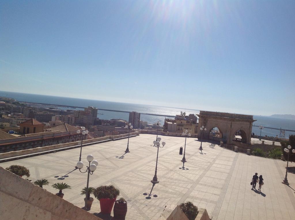 Antica Dimora Hotel Cagliari Bagian luar foto